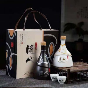 茅臺(tái)鎮(zhèn)酒業(yè)高端禮品定制白酒OEM貼牌